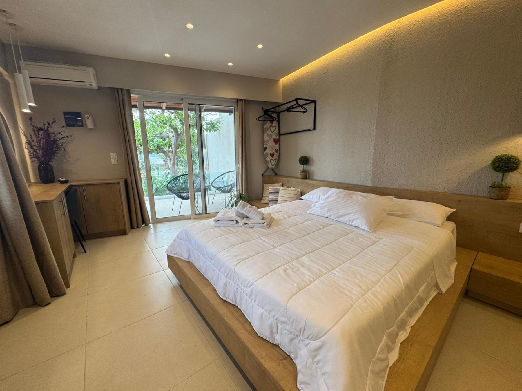 Eleftherias Suites Marathi  Exterior foto